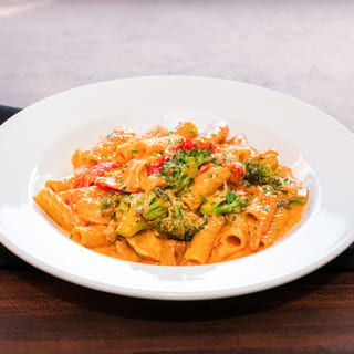 Rigatoni Con Pollo