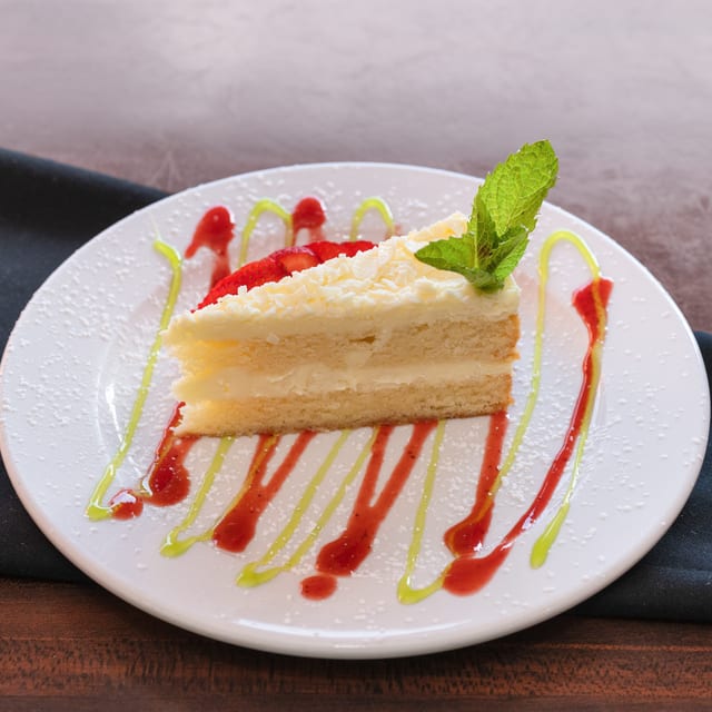 Limoncello Cake.